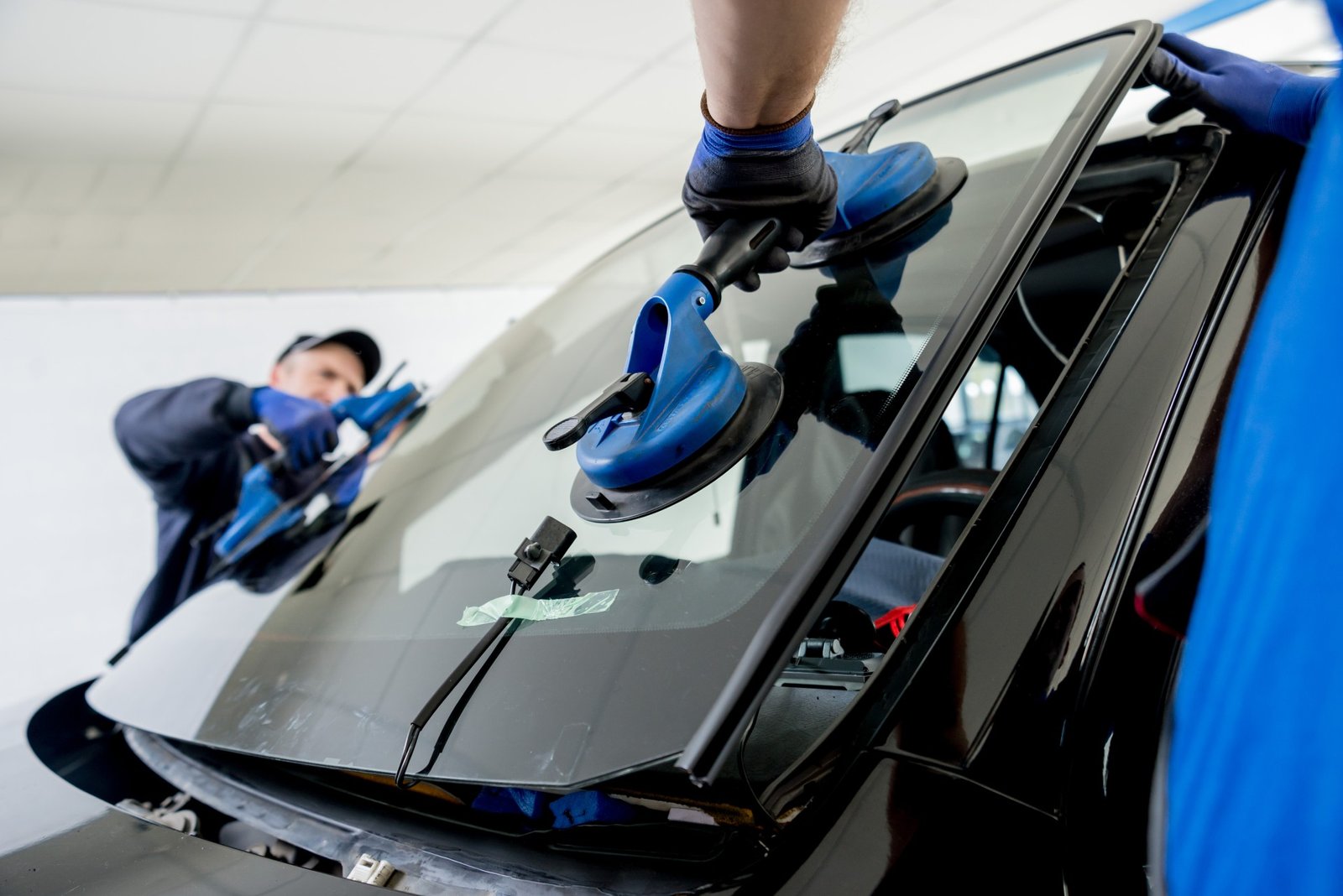 Windshield-Repair-And-Replacement-Costa-Mesa-Mobile-Auto-Glass